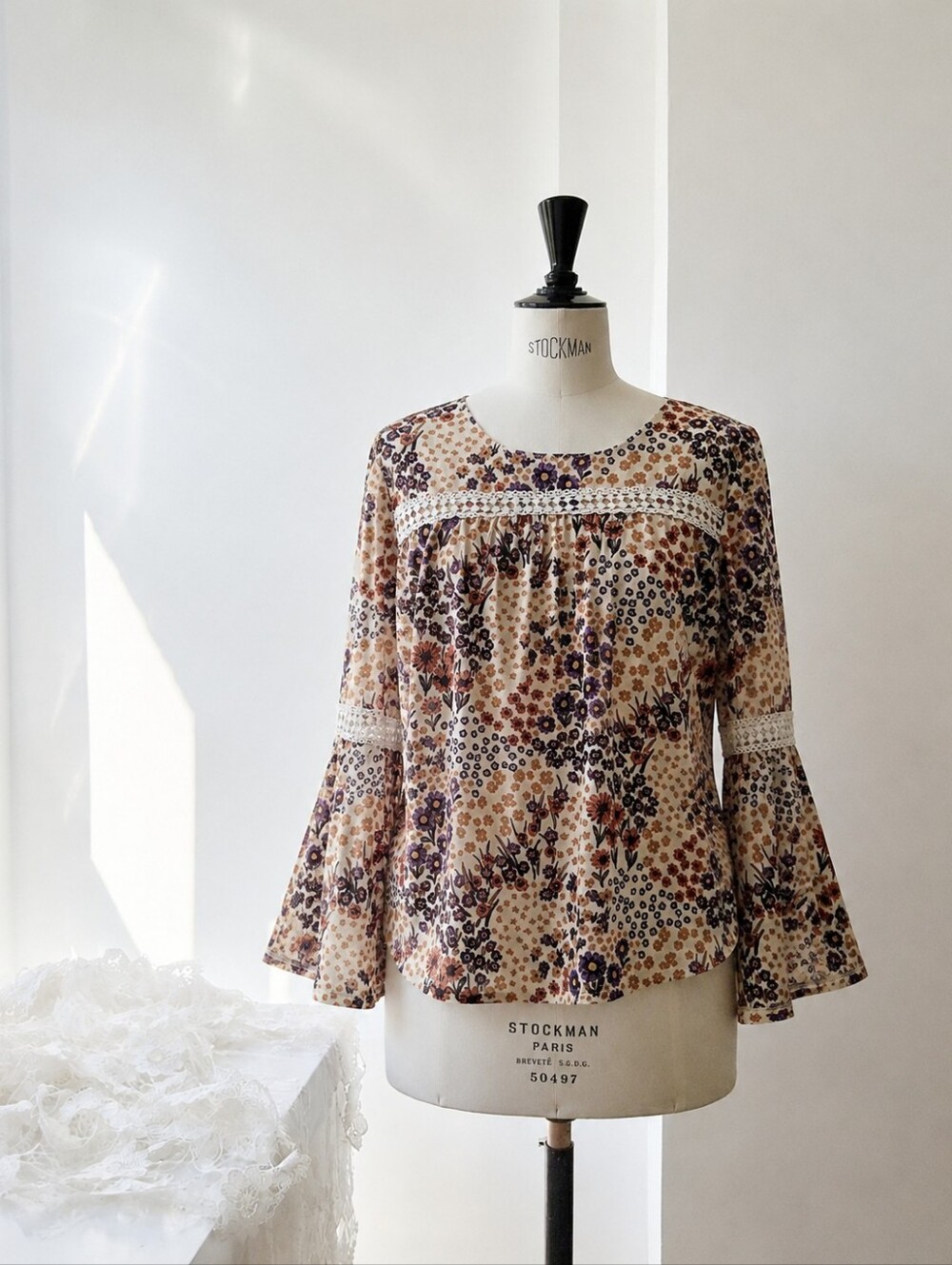 Floral Lace-Trim Bell Sleeve Top in Cream and Purple